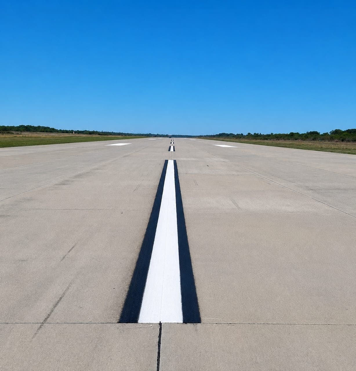Líneas de ejes (Aeropuerto Internacional de Valle del Conlara - San Luis)