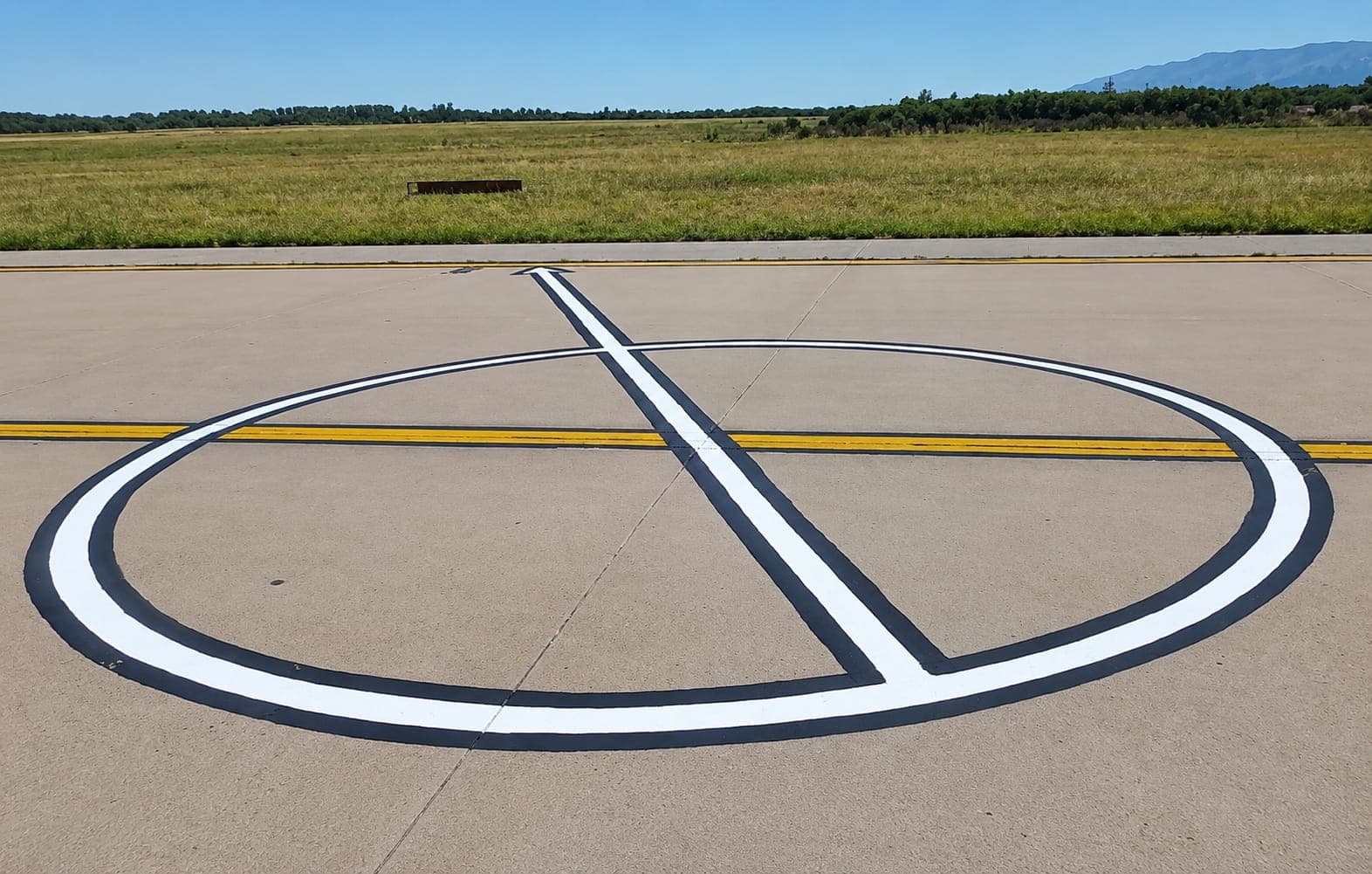 Marca de punto de comprobación de brújula (Aeropuerto Internacional de Valle del Conlara - San Luis)